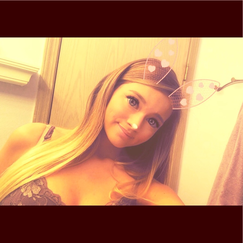 Meet your Posher, Brooke